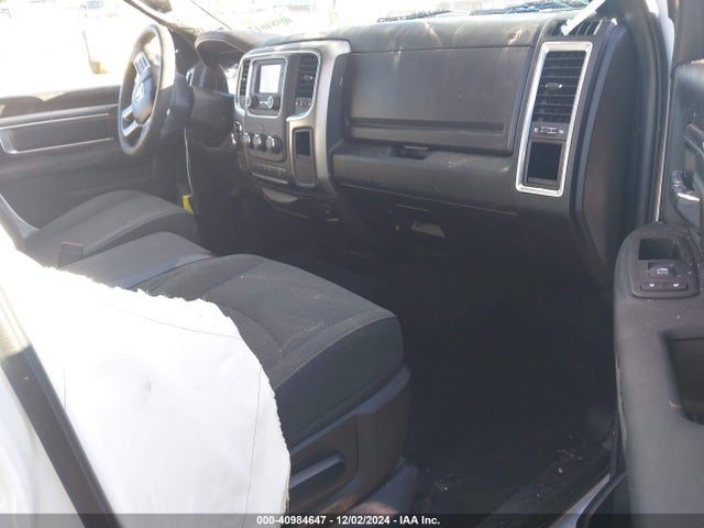 1C6RR6GG8MS545187 RAM 1500 Classic Warlock  4x2 6'4 Box