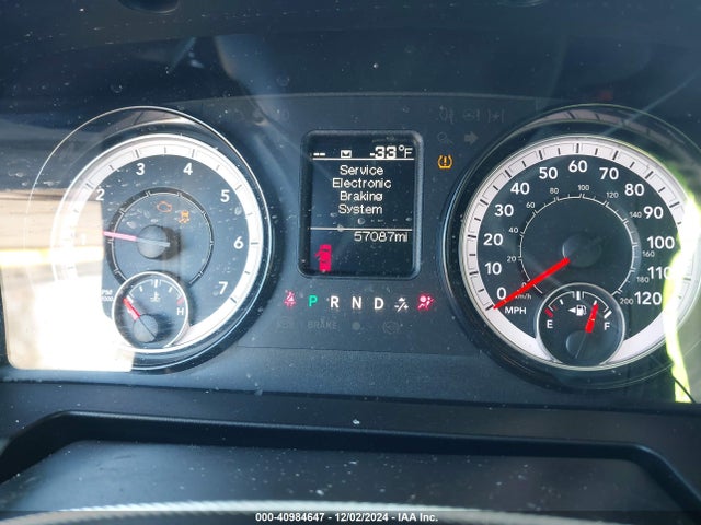 1C6RR6GG8MS545187 RAM 1500 Classic Warlock  4x2 6'4 Box