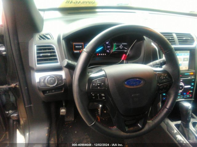 1FM5K8GT7JGC51763 Ford EXPLORER SPORT