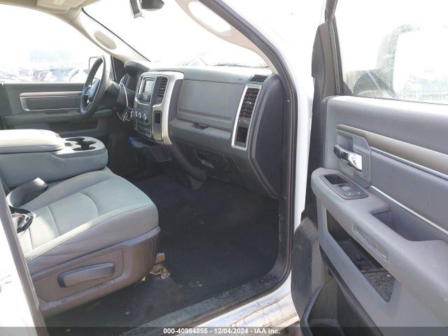 1C6RR6GT2ES395978 RAM 1500 Slt