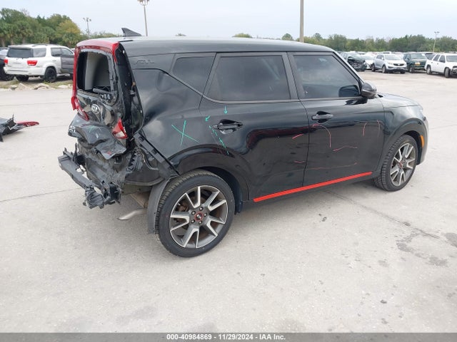 KNDJ63AU6L7004880 KIA Soul Gt-line