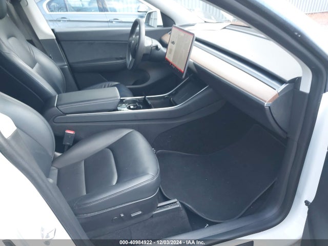 2020 TESLA MODEL Y 5YJYGDEE2LF035929 Photo 4