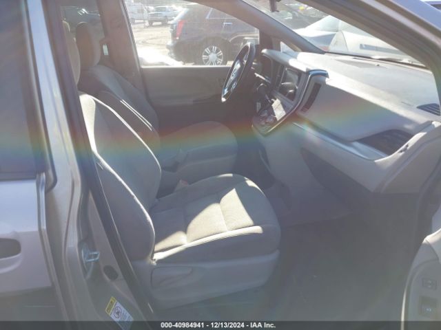 2015 TOYOTA SIENNA 5TDZK3DC6FS543494 Photo 4