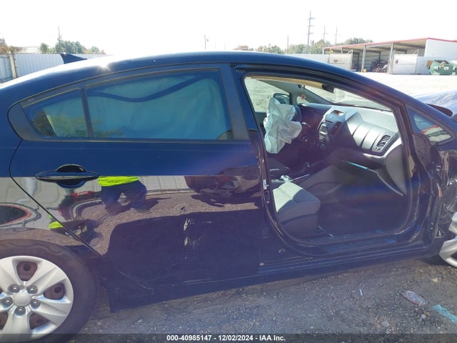 KIA FORTE LX 2017 3KPFK4A70HE022896 Image 14