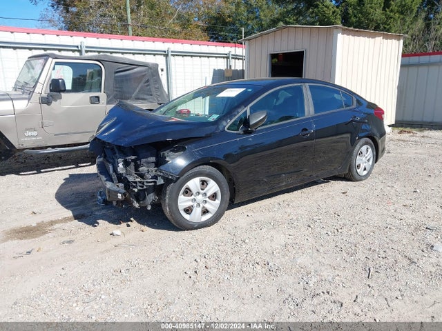 KIA FORTE LX 2017 3KPFK4A70HE022896 Image 2