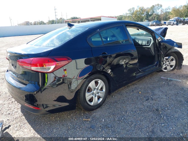 KIA FORTE LX 2017 3KPFK4A70HE022896 Image 4