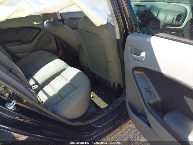 KIA FORTE LX 2017 3KPFK4A70HE022896 Image 8
