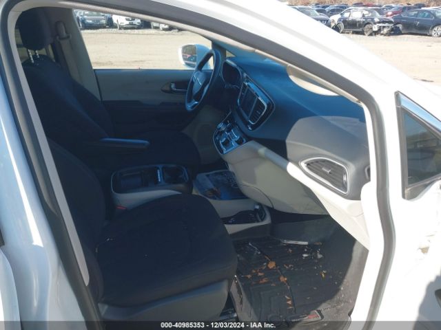 2C4RC1FG2LR181718 Chrysler Pacifica Touring