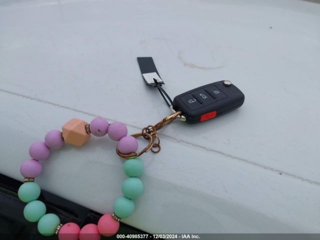 3VW2B7AJ0HM294993 Volkswagen Jetta 1.4t S