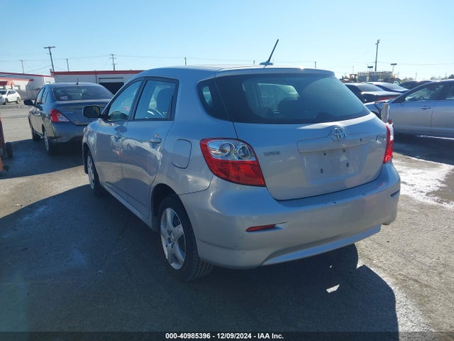 40985396 :رقم المزاد ، 2T1KU40EX9C184012 vin ، 2009 Toyota Matrix مزاد بيع