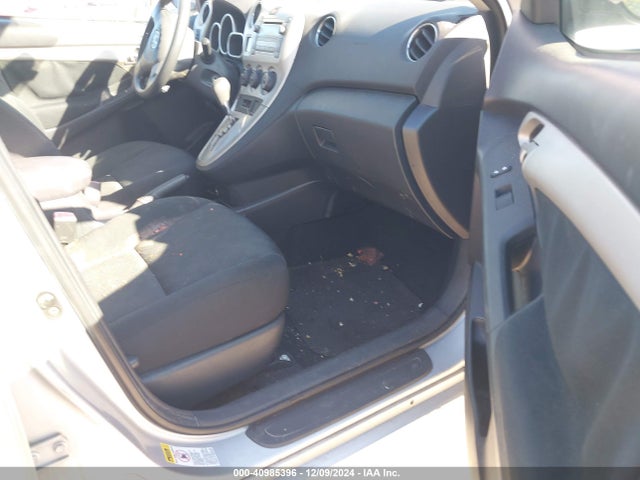 40985396 :رقم المزاد ، 2T1KU40EX9C184012 vin ، 2009 Toyota Matrix مزاد بيع