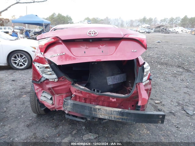 2T1BURHE0JC003876 Toyota COROLLA LE