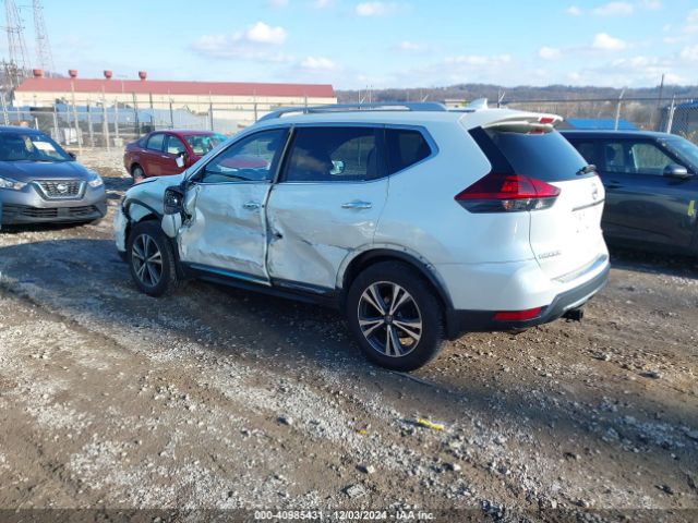 2018 NISSAN ROGUE 5N1AT2MV8JC822523 Photo 2
