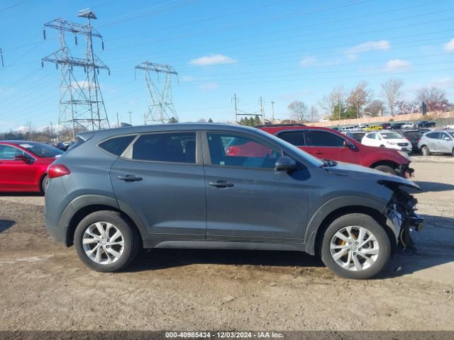 KM8J2CA44MU332731 Hyundai TUCSON SE
