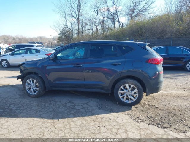 KM8J2CA44MU332731 Hyundai TUCSON SE