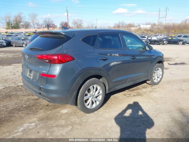 KM8J2CA44MU332731 Hyundai TUCSON SE