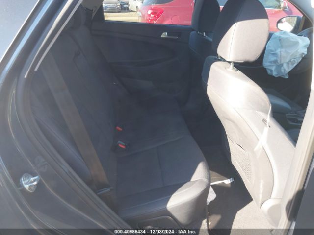KM8J2CA44MU332731 Hyundai TUCSON SE