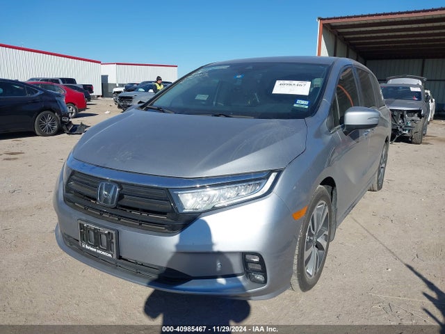 Honda Odyssey Touring 2023 5FNRL6H87PB080081 Image 2