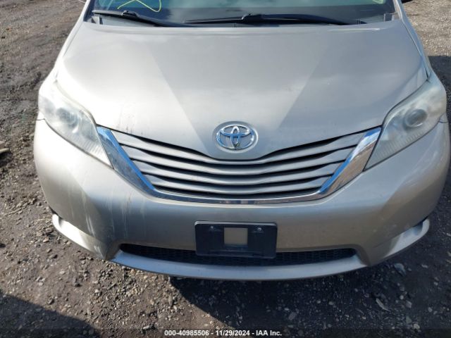 5TDKK3DC5FS593921 Toyota Sienna Le 7 Passenger