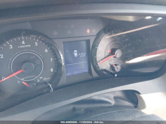 5TDKK3DC5FS593921 Toyota Sienna Le 7 Passenger