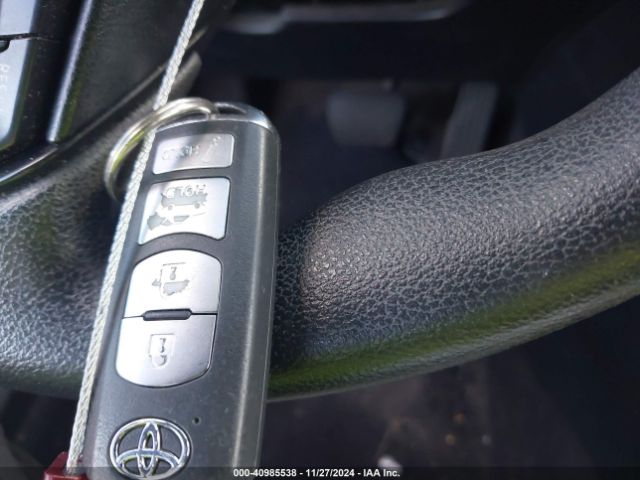 3MYDLBYV1KY523221 Toyota YARIS L