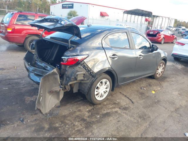 3MYDLBYV1KY523221 Toyota YARIS L