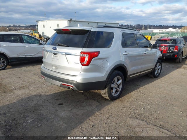 Ford EXPLORER XLT 2017 1FM5K8D8XHGA92389 Image 4