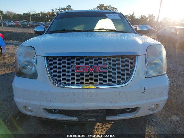 GMC YUKON SLT 2014 1GKS1CE00ER102552 Image 11