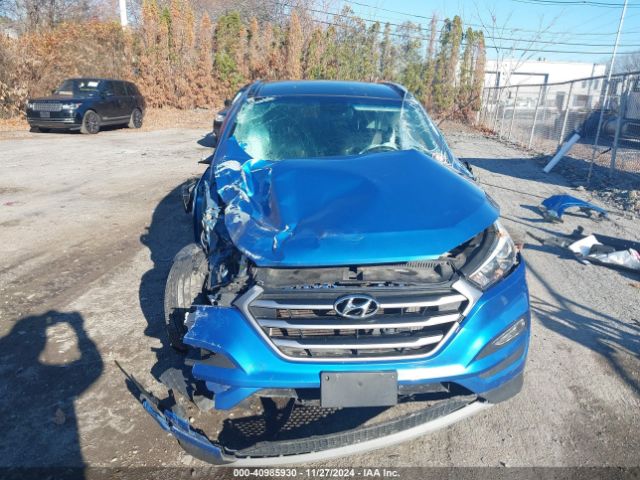 KM8J3CA24HU555613 Hyundai Tucson Value