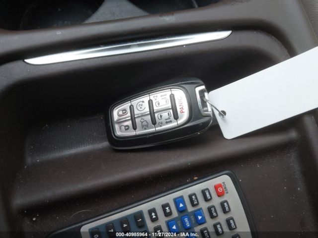 2C4RC1BG8HR823792 Chrysler Pacifica Touring-l