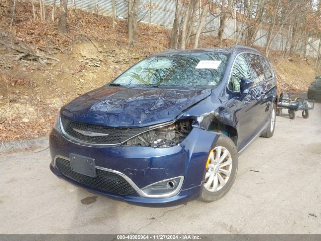 2C4RC1BG8HR823792 Chrysler Pacifica Touring-l