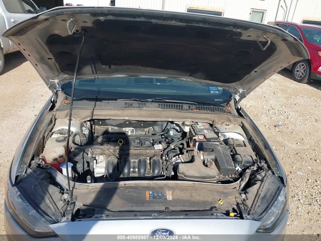 3FA6P0G71JR260195 Ford FUSION S