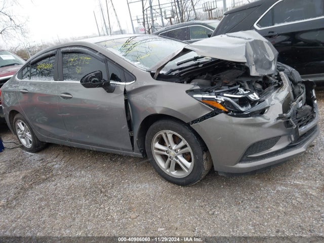 2018 1G1BE5SM2J7183975 main image