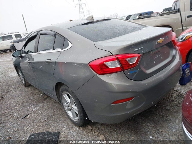 Chevrolet Cruze Lt Auto 2018 1G1BE5SM2J7183975 Image 3