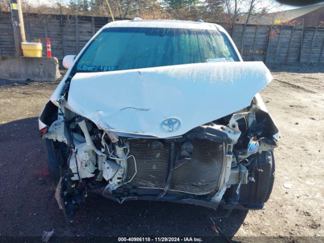 5TDDK3DC9FS124310 Toyota Sienna Xle/limited