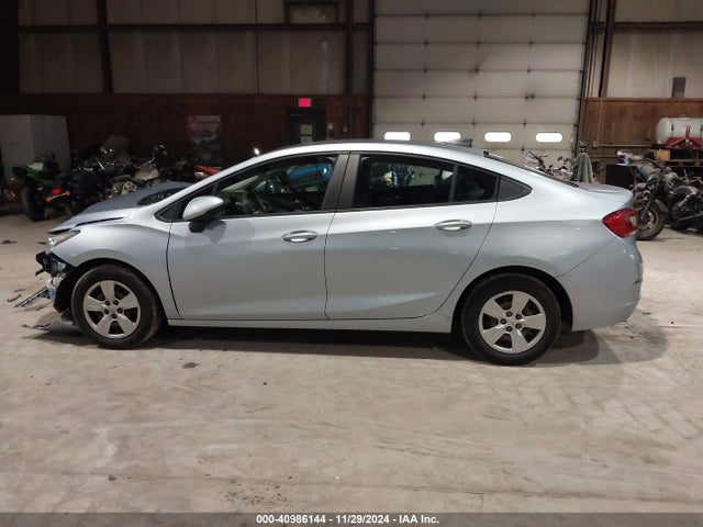 Chevrolet Cruze Ls Auto 2018 1G1BC5SM6J7132274 Image 14