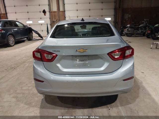 Chevrolet Cruze Ls Auto 2018 1G1BC5SM6J7132274 Image 16