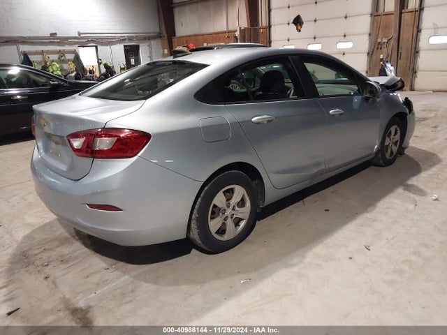 Chevrolet Cruze Ls Auto 2018 1G1BC5SM6J7132274 Image 4