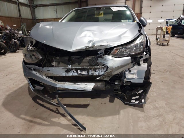 Chevrolet Cruze Ls Auto 2018 1G1BC5SM6J7132274 Image 6