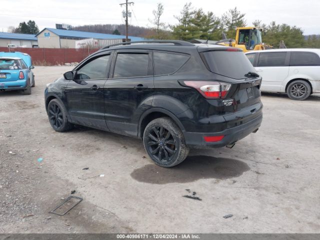 1FMCU9GD0JUA51048 Ford ESCAPE SE