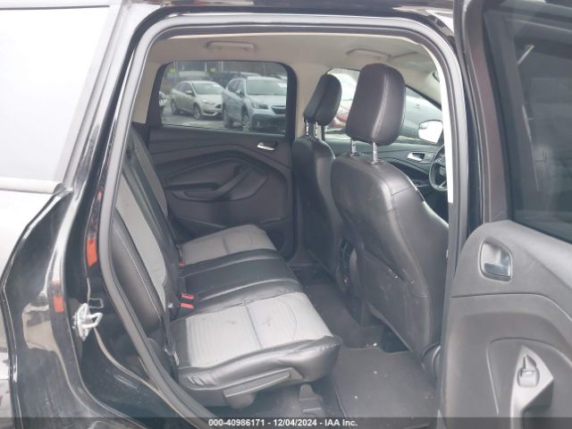 1FMCU9GD0JUA51048 Ford ESCAPE SE