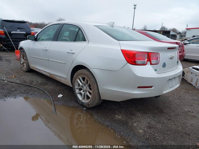 Chevrolet MALIBU 1LT 2015 1G11C5SL8FF223398 Image 3
