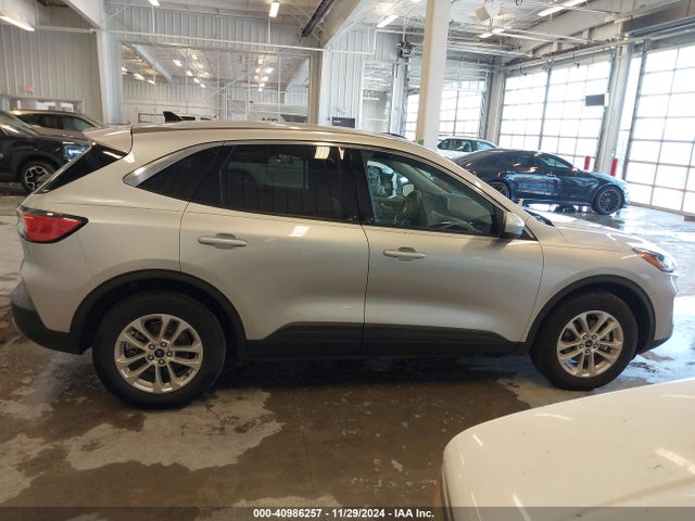 Ford ESCAPE SE 2020 1FMCU0G66LUB03654 Image 13