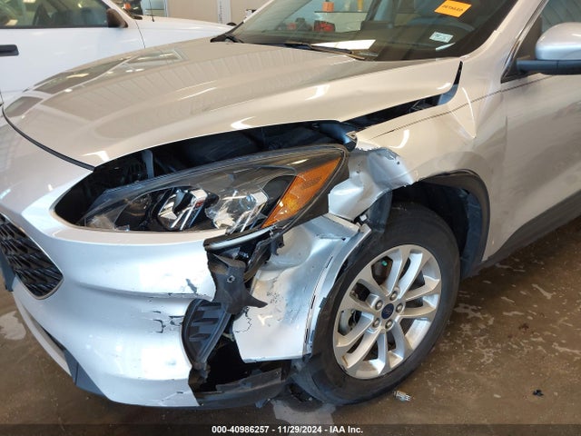 Ford ESCAPE SE 2020 1FMCU0G66LUB03654 Image 6