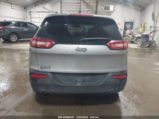 1C4PJMAB8EW166807 Jeep Cherokee Sport