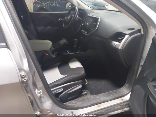 1C4PJMAB8EW166807 Jeep Cherokee Sport