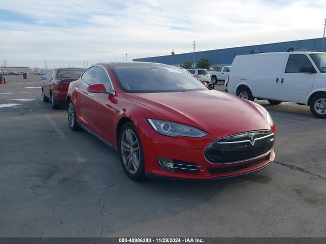 2013 TESLA MODEL S 5YJSA1CG8DFP15622 Photo 0