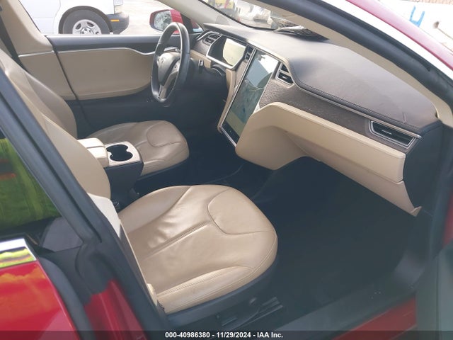 2013 TESLA MODEL S 5YJSA1CG8DFP15622 Photo 4