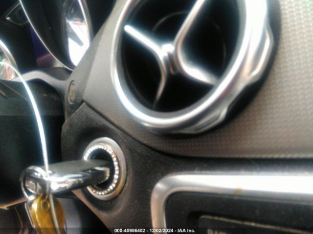 WDCTG4EB0LU025806 Mercedes-Benz GLA 250