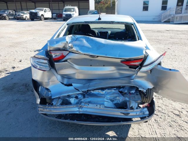 3FA6P0LU8ER182063 Ford Fusion Hybrid Se